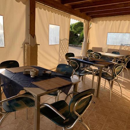 B&B Sterlizia Santa Maria la Palma Kültér fotó