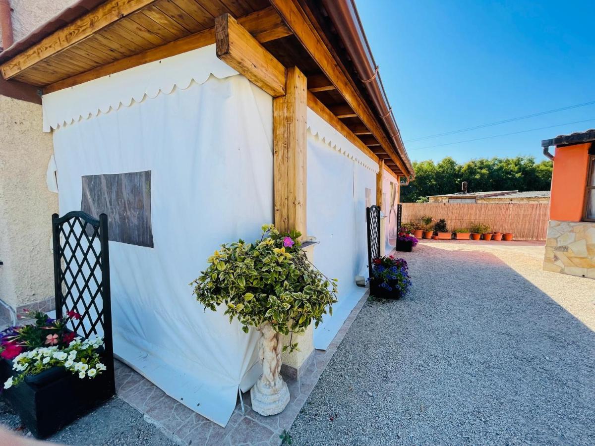 B&B Sterlizia Santa Maria la Palma Kültér fotó